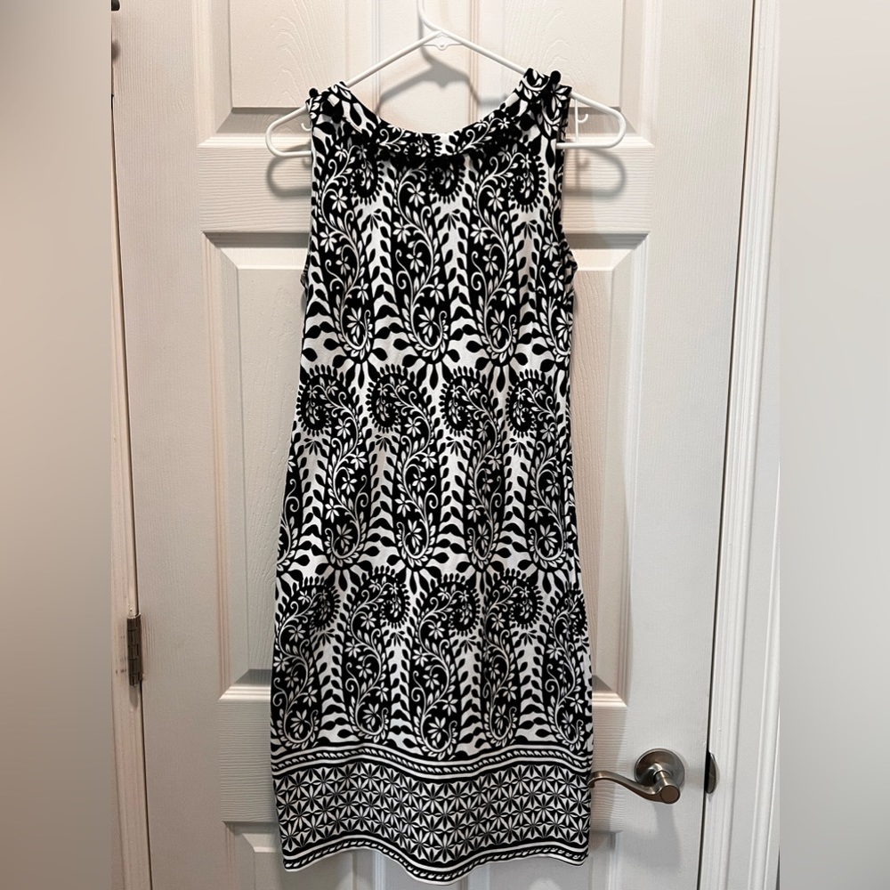 Talbots sleeveless dress, size XS, black and white